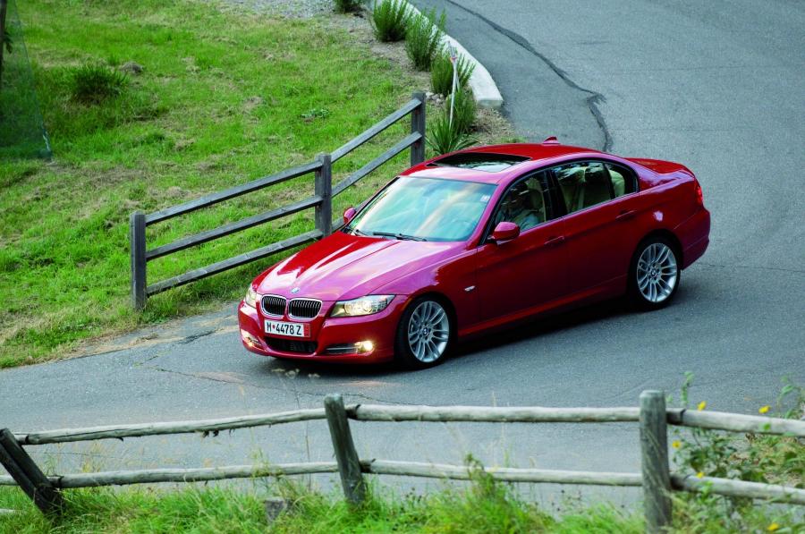  BMW 3-Series 2009 года  (фото 18 из 116)